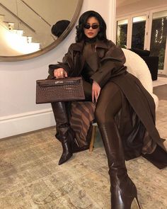 Mode Monochrome, Estilo Kylie Jenner, Kylie Jenner Outfits, Army Women, Monochrome Outfit, Jenner Outfits, Brown Outfit, Nottingham