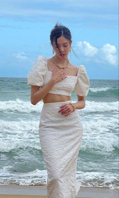 Modern Filipiniana Dress, Farewell Dresses, Filipiniana Dress, Fashion Top Outfits, Elegant Dresses Classy, Korean Fashion Dress, Mode Casual, Event Outfit, Fashion Mistakes