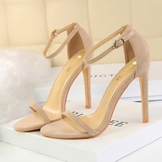 Party Ladies, Strappy High Heels Sandals, Women Platform Sandals, Vintage Sandals, Strappy Shoes, Ankle Strap High Heels, Strappy High Heels, Womens Sandals Summer, Heels Classy