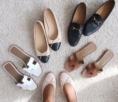 Luxury Flats Shoes, Chanel Ballet Flats Outfit Summer, Luxury Flat Shoes, Quiet Luxury Shoes, Chanel Ballerina Flats Outfits, Chanel Flats Outfit, Hermes Flats, Chanel Ballet Flats Outfit, Hermes Oran Sandals Outfit