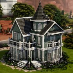 If you are looking for a welcoming Victorian House style, I made this one using only base game.   #thesims4 #thesims #sims4 #sims #victorian #house #exterior Sims 4 Treehouse, Sims 4 Townhouse, Sims 4 Victorian, Victorian House Floor Plans, Sims 4 Beach House, Bloxburg Victorian House