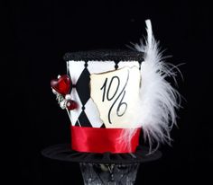 Queen of Hearts-Black, White, and Red Mad Hatter Tea Party Mini Top Hat Fascinator - Hat Pins, Feathers,and Burnt Card on Etsy, $32.00 Top Hat Fascinator, Funky Hats, Fun Hat, Hat Fascinator, Mini Top Hat, Alice In Wonderland Party, Fascinator Hat, Top Hats, Mini Top