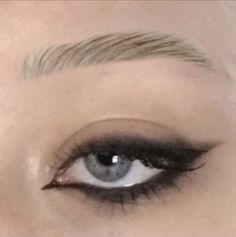 Machiaj Smokey Eyes, Makeup Emo, Dag Make Up, Drag Make-up, Flot Makeup, Pinterest Makeup, Emo Makeup