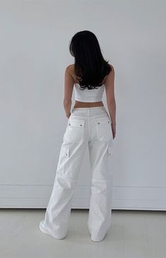 Refresh your streetwear aesthetic with Princess Polly's new Fallout Mid Rise Cargo Pants. These pants feature a relaxed fit, a front zipper with a button closure, classic hip pockets, a wide-leg silhouette, and non-stretch fabric. 

Sizing: XXS (US 0 / AU 4), XS (US 2 / AU 6), SML (US 4 / AU 8), MED (US 6 / AU 10), LRG (US 8 / AU 12), XL (US 10 / AU 14), XXL (US 12 / AU 16)





	Cargo pants 
	Relaxed fit
	Mid-rise 
	Zip & button fastening 
	Belt looped waist 
	Class Style White Cargo Pants, Cargo Pants Outfit Winter, Cargo Outfits Women, Cargo Outfit, White Pants Women, White Cargo Pants, Winter Pants Outfit, Women Cargo Pants, Festival Pants