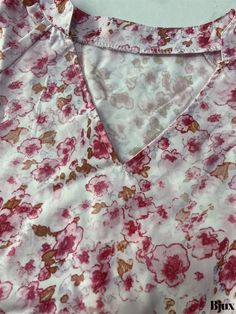 Bjux - Womens Floral Print Ruffle Trim Blouse - Casual V-Neck Short Sleeve Top - Fashionable Womens Clothing Stretch V-neck Printed Blouse, Stretch Floral Print V-neck Blouse, Blouse Casual, Short Sleeve Pattern, Casual Blouse, Short Sleeve Top, Ruffle Trim, Polyester Material, Short Sleeves Tops