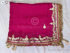 "Gotta Patti Dupatta Hand Embroidery Pure Chiffon Custom Designer Bridal Wedding Lehenga Women Chunni Veil Scarf Crafting Dress Gift for Her. Women Clothing, Styled Fabrics, Indian Attire, Customized, Vibrant Colors, Wedding Dresses, Rajasthani Handwork, Festival Wedding, Lohri Dupatta, Indian Handicraft, Wrap Stole. This stunning Magenta Golden Indian Embroidered Dupatta / Stole is perfect for Wedding Wear, Evening Party Wear, Cocktail, Christmas, feast of year-end. This has border on all the sides to give it perfect look. You can select matching Dupatta from our Store for your Lehenga Skirt, for Punjabi suits, long dresses, Bridal Gown etc. Listing for Organza two-tone dupatta with scallop embroidered lace border 2.5 meter. ➤ Material: Pure Chiffon Gotta Patti Dupatta ➤ Color: Magenta an Gotta Patti Dupatta, Dupatta Hand Embroidery, Veil Scarf, Cocktail Christmas, Christmas Feast, Robes D'occasion, Gotta Patti, Colors Wedding, Punjabi Dress