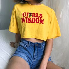 GIRLS WISDOM Rose Printed Top Depop Poses, Croptop Aesthetic Outfit, Croptop Aesthetic, Soft Aesthetic Outfits, Fashion Essay, Sweet 16 Outfits, Ripped Jeans Style, Teen Style, New In Fashion