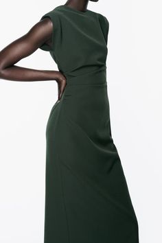 F00217373-102 Green A-line Maxi Dress For Night Out, Green Midi Length Sleeveless Party Dress, Elegant Green Dress With Asymmetrical Neckline, Elegant Formal Asymmetrical Dress With Short Sleeves, Elegant Short-sleeved Asymmetrical Dress For Formal Events, Elegant Asymmetrical Short Sleeve Dress For Formal Occasions, Elegant Green Asymmetrical Midi Dress, Green Sleeveless Formal Dress, Elegant Green Knee-length Dress