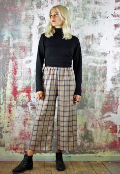 Cropped Trousers in Beige Check   Tartan crop pants, deets include:beige check fabric(with white and black)with a slightly cropped length and an exposed black elastic waist. Designed and made in our UK studio (customise the length for free) also available as a co-ord, in other colours and the fabric is available in other styles (including cargo pants and shorts) Last pic shows the blue and pink fabrics available. Wide Leg Plaid Pants Outfit, Wide Leg Plaid Pants, Plaid Pants Outfit, Pink Fabrics, Black Stretch Lace, Check Fabric, Lace Dress Long, Pantalon Cargo, Plaid Pants