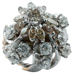 Luxury Vintage Cluster Ring With 17 Jewels, Flower Setting, Estate Jewelry Rings, Cocktail Vintage, Ring Flower, Gold Cocktail, North South, Marquise Diamond, Art Deco Diamond