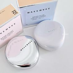 Cosmetics Branding, Lightweight Foundation, Cosmetics Brands, Combination Skin, Better Skin, Beautiful Lights, Beauty Make Up, Dry Skin, Beauty Makeup