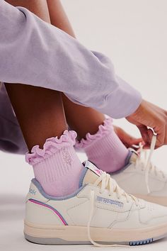 So comfy socks featured in an ankle rise style with ruffle edge detailing. * Ribbed knit * Seamed toe | Movement Classic Ruffle Socks by FP Movement at Free People, Frosted Lilac Pink Socks Outfit, Ruffle Socks Outfit, Socks Outfit Sneakers, Ankle Socks Outfit, Cute Socks Outfit, Pilates Photoshoot, Socks With Sneakers, Sneakers With Socks, Running Socks Women