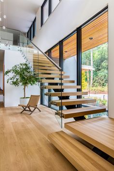 Wildwood - Stair - Contemporary - Staircase - Portland - by Giulietti Schouten Weber Architects | Houzz AU Staircase Layout, Vstupná Hala, Diy Staircase, Glass Stairs, Floating Stairs