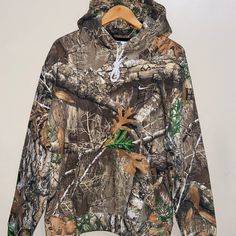 Nike Sb Realtree Camo Fleece Hoodie Khaki Brown Adult Unisex Size Dr1026-247 Nike Hoodie Sweatshirt For Outdoor Activities, Nike Casual Outdoor Sweatshirt, Camouflage Hoodie Sweatshirt For Outdoor Activities, Camouflage Hoodie Sweatshirt With Adjustable Hood, Nike Cotton Sweatshirt For Outdoor, Nike Casual Outdoor Hoodie, Camouflage Sweatshirt With Adjustable Hood For Fall, Camouflage Sweatshirt With Drawstring Hood For Fall, Camouflage Drawstring Hood Sweatshirt For Fall