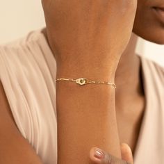 14k Gold Handcuff Bracelet, Dainty Paperclip Chain Bracelet, Solid Gold Chain, 14k Solid Gold, Gift for Her, Casual Gold Bracelet, Charlotte ✔ Handmade ✔ Natural Diamond ✔ Dimensions of the Cuff: 6x8mm ✔ Dimensions of the Chain: 2mm Available 14K Yellow Gold, Rose Gold, White Gold Please note. The adjustable option is available upon request. Please see the Personalization box under the drop-down menu. Orders with free shipping go out with USPS First Class Mail tracking. We require a signature fo Fine Jewelry Link Bracelets As Gift, Fine Link Bracelets As A Gift, Elegant Gold Paperclip Bracelet As A Gift, Elegant Paperclip Bracelets As Gifts, Elegant Metal Paperclip Bracelets, 14k Gold Paperclip Chain Bracelet Gift, Paperclip Chain Gold Bracelet As Gift, Gift 14k Gold Paperclip Chain Bracelet, 14k Gold Paperclip Bracelet For Gift