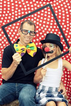 Photo Booths are so much fun so why not include one at your School Carnival? Families will love being able to access their own photos and order copies. Theme Carnaval, Summer Fair, Photos Booth