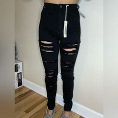 Size 5 High Waisted Skinny Jeans Brand New With Tags Aphrodite Black, Womens Distressed Jeans, Womens Jeggings, Painted Jeans, Closet Size, Painted Denim, Jeans Color, Aphrodite, Jeans Brands