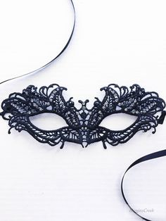 Women's Butterfly Eye Mask in Lace with Rhinestones. Lightweight lace base painted & embellished in colors listed or custom painted to match your outfit. S H I P P I N G - Processed same day or within 24 hours. 1-2 day guaranteed delivery services offered, add items to cart and click on shipping tab for rates. Pls leave a check out note with your need date & contact number (especially for expedited and custom orders) Msg for delivery time frames (Include your state/country). I N C L U D Black Masquerade Mask Vivo Masks, Black Lace Mask, Masquerade Mask Black, Elegant Face Mask, Masquerade Outfit, Masque Halloween, Butterfly Eyes, Metal Mask, Masquerade Masks