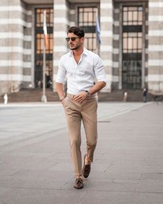 Shirt And Pants Combinations For Men, Blue Shirt Combination, Mens Formal Outfits, Beige Hose, Kemeja Lelaki, Shirt Outfit Men, Pants Outfit Men