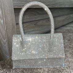 - Brand New! - Never Worn - Long Silver Chain Strap Included 8th Grade Prom, Silver Purse, Silver Handbag, Denver Wedding, Silver Sparkle, Silver Accessories, 8th Grade, Hand Bag, Wedding Season