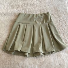 Brand New With Tags Never Worn. Short Tennis Skirt, No Shorts Attached Underneath. Thick Elastic Waistband. 96% Polyester. 4% Spandex. Size Small Short Tennis Skirt, Green Tennis Skirt, Plan Outfits, Outfit Plan, Granola Girl, Green Skirt, Tennis Skirt, Art Class, Charlotte Russe