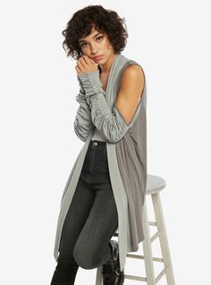 Star Wars: The Last Jedi Rey Grey Cold Shoulder Cardigan, MULTI Jedi Inspired Fashion, Star Wars Inspired Clothes, Jedi Fashion Inspiration, Star Wars Inspired Fashion, Star Wars Bounding Inspired Outfits, Star Wars Inspired Outfits Disneybound, Galactic Starcruiser Outfits, Outfits Inspired By Star Wars, Jedi Disneybound