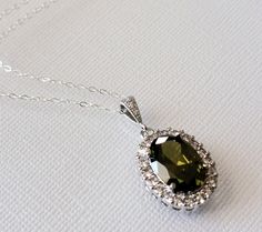 Olive Green Jewelry, Green Necklaces, Bridal Necklaces, Bridal Party Jewelry, Wedding Green, Halo Necklace, Wedding Pendant, Green Oval, Women Pendant