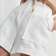 Soft Linen Blend. Cut With A Super-Flattering Fit. Shorts Sit High At The Waist And Flow Into A Relaxed Shape. Glossy Poppers And Belt Loop Detailing, Alongside Handy Roomy Pockets. Machine Wash Cold. Main: 53% Viscose, 47% Linen. Lining: 100% Polyester. Wash With Similar Colors. No Dry Clean Required. Inside Leg: 9cm. Brand New With Tags. Short Waisted Outfits, Classy Shorts, Early Fall Fashion, Fall Outfit With Boots, Shorts Design, Trouser Shorts, Shorts Outfits Women, Ținută Casual, Casual Chic Outfit