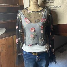 Nwt, See Through. I Have Tank Underneath. Ruffled Sleeves Ruffled Sleeves, Cropped Top, Black Mesh, Black Pink, Womens Tops, Mesh, Crop Tops, Floral, Pink