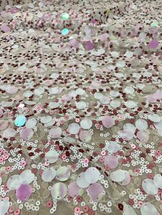 We offer a variety of fashion handmade fabric，those are widely use for wedding dress，garment and fashion cloth. we sell it by yard，our minimum order is 1 yards，and we always package it 15 yards for one roll，the width is 135cm/52 inch Material ： mesh ，Rayon,polyester. Symmetrical embroidery floral pattern, with lovely flowers in the middle, scalloped border. You can also cut and use separately. Perfect for dress, tops, wedding veil. You can split the piece up and have one scalloped edge around th Big Sequins, White Lace Fabric, Scalloped Border, Beaded Lace Fabric, Dress Tops, For Wedding Dress, Embroidery Floral, Handmade Fabric, Wedding Veil