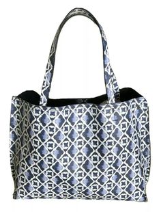 NEW Elliott Lucca Artisan Jules Large Tote Women's Handbag Navy Blue WhiteTags attached $178 Made of PVC Magnetic closure Dual flat carrying straps Flat base to provide upright structure Lining made of polyester Interior back-wall zip pocket Two interior front-wall multi-functional slip pockets Measurements: Depth: 5 in Height: 13 in Strap Drop: 11 in Modern Blue Shoulder Box Bag, Modern Blue Box Bag For Shopping, Blue Shoulder Box Bag For Errands, Modern Blue Box Bag With Double Handle, Modern Blue Box Bag For Travel, Blue Box Bag With Handles For Travel, Blue Box Bag With Removable Pouch For Errands, Blue Travel Box Bag With Handles, Blue Box Bag With Large Capacity For Errands