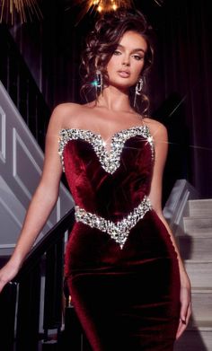 Plus Size Sequin Dresses, Velvet Evening Gown, Basque Waist, Portia And Scarlett, Velvet Evening Dress, Velvet Prom Dress, Plus Size Cocktail Dresses, Formal Dresses With Sleeves, Satin Dress Long