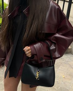 Maroon Outfit, Red Outfit, Fashion Design Clothes, Fall Winter Outfits, Brown Hair, Fashion Inspo Outfits, Stylish Outfits, Casual Style