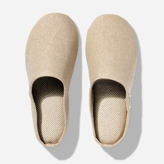 Unisex Sasawashi Japanese House Slippers Japanese House Slippers, Items To Buy, Japanese Home, Japanese Room, Gift Inspo, Comfortable Slippers, Small Business Saturday, Summer Slippers, Barefoot Shoes