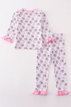 DESCRIPTION Get ready for the holidays with our Girl's Pink Christmas Santa Claus Pajamas Set! Perfect for festive nights, the soft fabric will keep you comfortable while the fun print will make you the life of the party. A must-have addition to any sleepwear collection! Ho ho ho! Blending cotton with spandex in baby garments can offer several benefits: Stretch and Flexibility: Spandex, also known as elastane, is a highly elastic fiber. When blended with cotton, it imparts stretchiness and flexi Cute Printed Sets For Sleepover, Cute Printed Sleepwear For Pajama Party, Cute Printed Sleepwear For Sleepovers, Cute Printed Sets For Pajama Party, Cotton Christmas Sleepwear For Sleepovers, Pink Cotton Christmas Sleepwear, Pink Cotton Sleepwear For Holiday, Playful Christmas Sleepover Sets, Playful Christmas Sleepwear