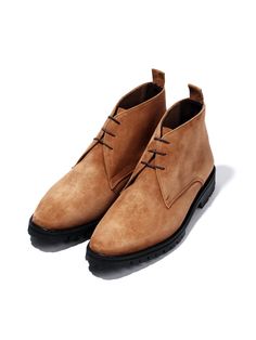 It is a stylish chukka boots in classic casual mood. The straight and sophisticated silhouette makes the shoes unique.- Vibram commando sole- High quality suede leather- Straight shape- Shoelace Suede Chukka Boots, Suede Chukkas, Shoes Unique, Classic Casual, Chukka Boots, Brown Gold, Suede Leather, Shoe Laces, Men's Shoes