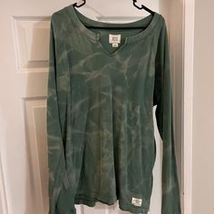 Brand New Never Been Worn Urban Outfitters Shirt Green Long Sleeve T-shirt For Loungewear, Casual Spring Shirt For Loungewear, Casual Spring Loungewear Shirt, Casual Long Sleeve Tops With Relaxed Fit, Casual Long Sleeve Relaxed Fit Top, Green Casual Shirt For Loungewear, Casual Green Shirt For Loungewear, Urban Outfitters Shirt, Urban Shirt