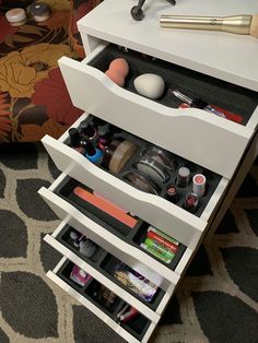 Makeup Organiser Ikea, Makeup Organization Ikea, Makeup Storage Shelves, Alex Drawer Organization, Ikea Makeup, Bedroom Organizer, Ikea Alex Drawers, Alex Drawer, Makeup Drawer Organization