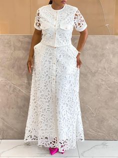 White Dress African Style, White Lace Skirt And Blouse Styles, Senegalese Clothing Styles 2024, Ankara Lace Styles For Women, Lace Tops For Women Classy, White Lace Styles, Dentelle Dress, White Lace Dress Outfit, Trendy Lace Dresses