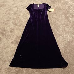 New With Tags 5.24.23 (11) Moms Spaghetti, Goth Skirts, Purple Clothes, Goth Prom, Dark Purple Dresses, Goth Outfit Ideas, Mimi Dress, Purple Gothic, Purple Fits