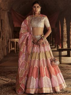 Itrh-Multicolour Gulnar Lehenga Set-INDIASPOPUP.COM Orang India, Gaun Fashion, Embroidered Lehenga, Indian Dress, Lehenga Designs, Indian Fashion Dresses, Indian Ethnic Wear, Indian Designer Wear, Lehenga Choli