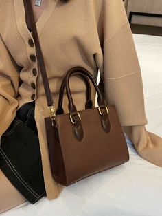 Formal Handbags For Women, Elegant Bag Classy, Formal Bags For Women, Classy Bags For Women, Brown Purse Outfit, Classy Purses, Formal Bag