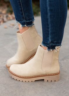 Teri Sand Chelsea Boots Teacher Shoes, Church's Shoes, Winter Shoes For Women, Cute Boutiques, Online Clothing Boutiques, Autumn Outfit, Pretty Shoes, Chelsea Boot, Mom Outfits