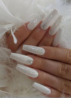 White Coffin Nails, Unghie Sfumate, Simple Fall Nails, Nagellack Trends, Fall Nail Art Designs, Masks Diy, Games Diy, Halloween Recipe, White Acrylic Nails