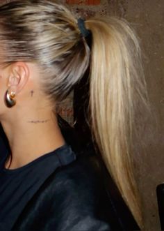 Neck Placement Tattoos, I Love You In French Tattoo, Made New Tattoo, Wild Word Tattoo, Discrete Tattoos For Women, Songs Tattoo Ideas, Everything Works Out Tattoo, Love Yourz J Cole Tattoo Behind Ear, Behind The Ear Tattoo Cover Up