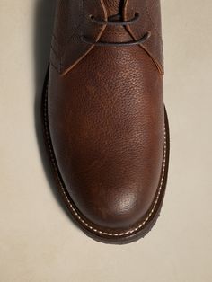 A modern classic, this ultra-versatile chukka-style boot has a distinctive crepe sole and sturdy, yet luxurious leather construction that gets better with every wear.  Designed with lightweight, durable OrthoLite® performance insoles for breathable Leather Chukka Boots, Desert Boot, Thermal Comfort, Chukka Boot, Desert Boots, Chukka Boots, Modern Classic, Nasa, Banana Republic