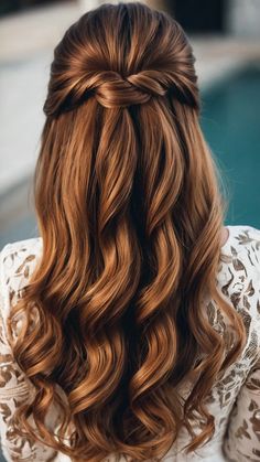 15 Half Up Half Down Wedding Hairstyles That Will Make You Say 'I Do' 32 Simple Medium Hairstyles, Brides With Short Hair, Chic Wedding Hairstyles, Bridal Hair Half Up Half Down, Bridesmaid Hair Inspo, Short Hair Bride, Down Wedding Hairstyles, Half Updo Hairstyles, Half Up Wedding Hair