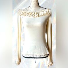 Hoss Homeless Women’s Boat Neck Top - Medium - Nwt, Never Worn Fitted Feminine Cream Top, Cream Feminine Stretch Top, Boat Neck Top, Boat Neck Tops, Boat Neck, Womens Tops, Cream, Women Shopping, Color