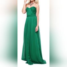 $850 Nwt Bradgley Mischka Stunning Emerald Green Chiffon Runway Dress Gown Us 6 Just Stunning - Like A Pretty Juwel - Do Not Need Any Styling. Sold Out In Retail Stores Beautiful And Very Well Made Rare And Pretty Gown From Famous Designer Bradgley Mischka Use It For Formal, Party Or A Night Out Dinning, Going To The Theater.. Please See Pictures For Detail. Picture 8. 9 - This Stunning Gown Is Also Available In A Beautiful Orchid Pink In Our Other Listings. Retail Est. $850 Size Us 6 Please Go Pre-draped Chiffon Gala Dresses, Green Evening Dress With Pleated Bodice For Gala, Green Pleated Bodice Evening Dress For Gala, Green Pre-draped Maxi Evening Dress, Pre-draped Chiffon Maxi Dress With Ruched Bodice, Flowy Pre-draped Evening Dress For Party, Elegant Green Dress With Sweetheart Neckline, Elegant Green Gown With Sweetheart Neckline, Fitted Chiffon Gown With Pre-draped Style