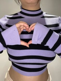 𝔇𝔢𝔱𝔞𝔦𝔩𝔰: Style: Kawaii Goth, Creepy Cute, Streetwear Materials: Polyester & Cotton Quantity: 1 pc This top features an irregular striped design & purple color Made of top fabric, comfortable for everyday wear Enjoy free shipping with a purchase of over 80$ SIZE CHEST LENGTH SLEEVE SHOULDERS 30 in 14 in 23 in 12 inM 31 in 15 in 23 in 13 inL 33 in 15 in 24 in 13 inItem measured by hands may have 1-2 in differences.SIZE CHEST LENGTH SLEEVE SHOULDERS 76 cm 36 cm 58 cm 31 cmM 80 cm 37 cm 59 cm Cute Streetwear, Style Kawaii, Grunge Vintage, Kawaii Goth, Fishnet Stockings, Purple Rain, Creepy Cute, Top Fabric, Dream Clothes